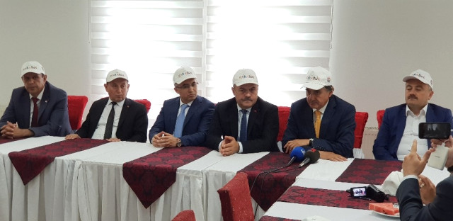 Vali Çeber, Yeni Milletvekilleri ile İlk Toplantısını Yaptı
