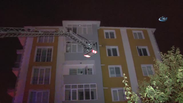 Karabük’te 5 Katlı Apartmanda Yangın Çıktı: 8’i Çocuk 18 Kişi Yaralandı