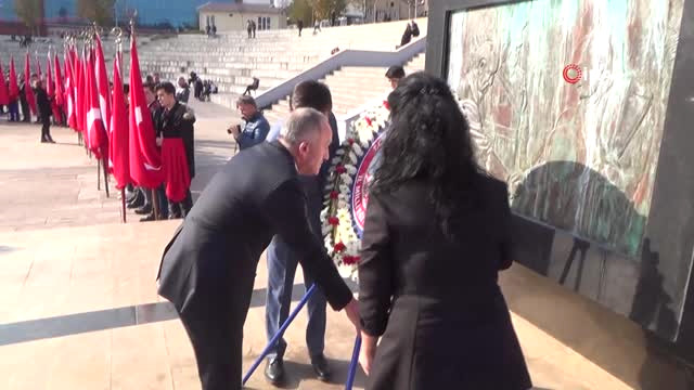 Karabük’te Öğretmenler Günü Törenle Kutlandı
