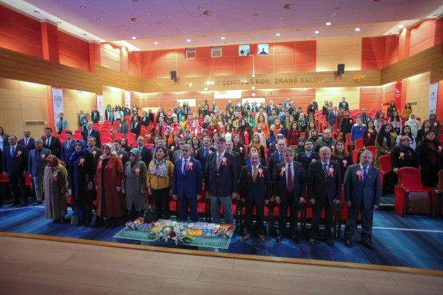 Kbü’de ‘Kadına Şiddete Hayır’ Denildi