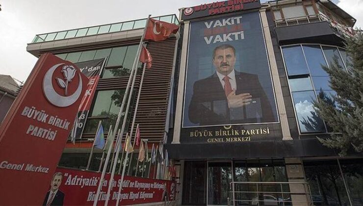 Toplantıya katılmaları için gazetecilere para öneren BBP’li ilçe lideri vazifeden alındı