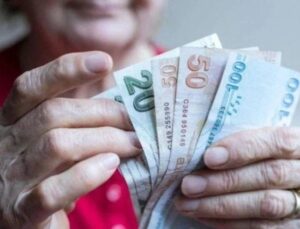 Emekli aylıklarına da artırım geliyor: İşte masadaki formüller