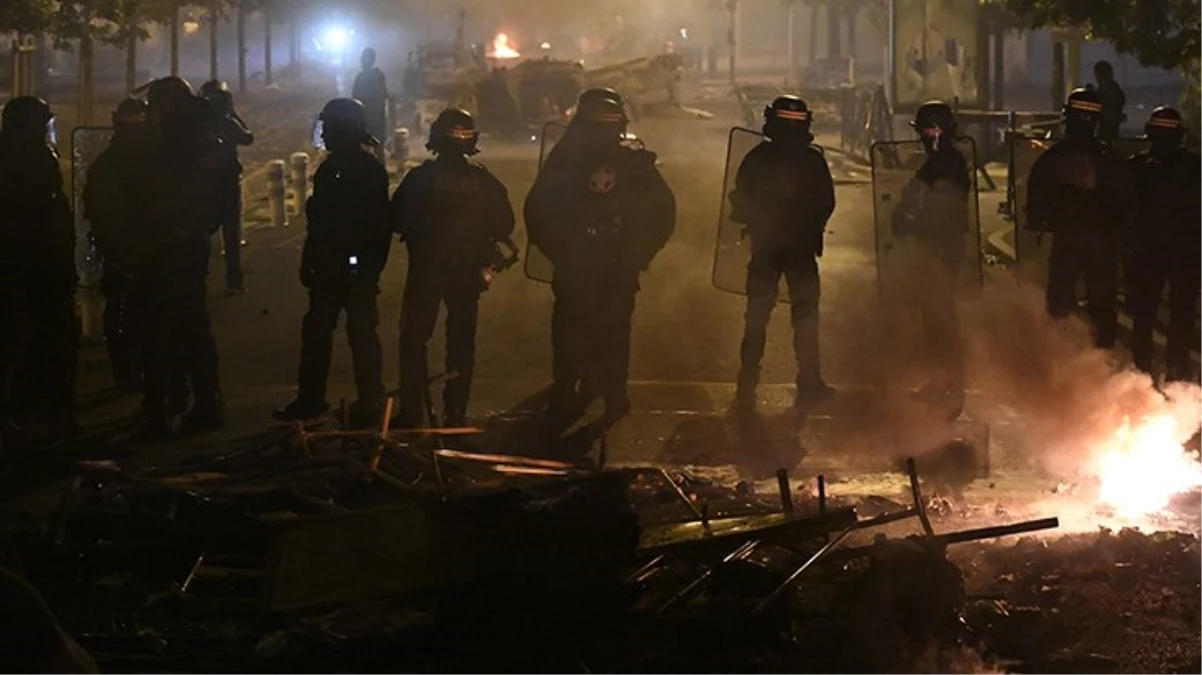 Fransa’daki olaylar Belçika ve İsviçre’nin akabinde Kanada’ya da sıçradı