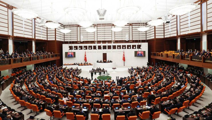 Meclis’te “Merdan Yanardağ” tansiyonu: CHP’li Başarır’dan AKP’li Çelebiye: Bir gazeteciye iftira atmaktan utanmadın mı?