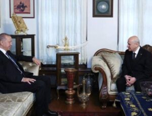 Fehmi Koru: “AK Parti MHP’yi sırtından atmak istiyor” diyenler var, ben ise “Siyam ikizleri sıkıntı kopar” diyorum