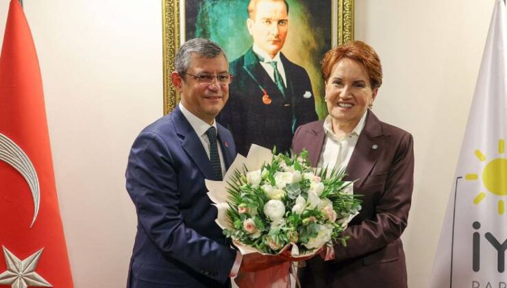 Fehmi Koru: Günümüzden gerilere bakıyorum da, eski siyasetçiler bugünkülerden çok farklıydı, çok…