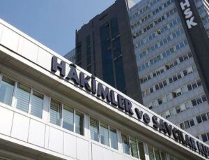 HSK’dan 506 hâkim ve savcının misyon yerlerinin değiştiği kararname sonrası açıklama: “Eski misyon yerlerinde kalmalarının doğurabileceği zahmetler gözetilmiş”