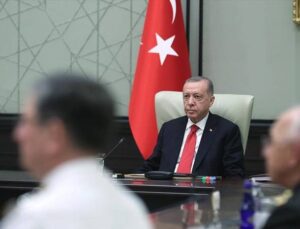 Barış Pehlivan: Askerin süs olduğu şûra; ordunun siyasallaşması ülke için çözülme alarmı demek
