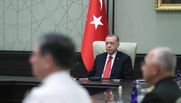 Barış Pehlivan: Askerin süs olduğu şûra; ordunun siyasallaşması ülke için çözülme alarmı demek