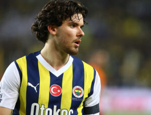 Fenerbahçe’de Ferdi Kadıoğlu, imza için İngiltere’ye gidiyor