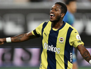 Fred, Mourinho ile ortasındaki geçen konuşmayı anlattı