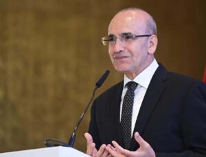 Mehmet Şimşek: Yıllık enflasyonun ağustos ayında besbelli biçimde gerilemesini bekliyoruz