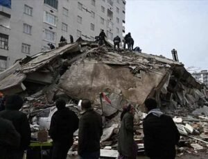 Sarsıntıda 100 kişi ölmüştü: Hisami Apartmanı davasında karar çıktı