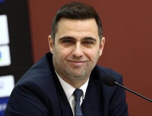 Ceyhun Karı: Neden bizim kanımızdan olan beşerler öbür ulusal gruplarda oynasın