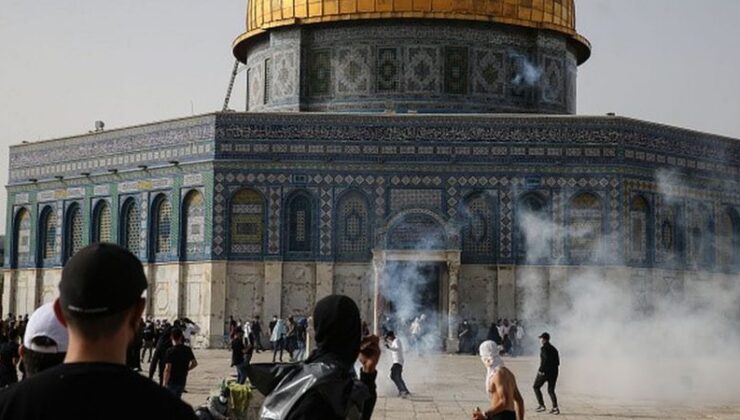 Metin Cihan’dan Hacı Yakışıklı’ya Filistin reaksiyonu: Biz açlık çeken Filistinlilere makyaj materyali satıyoruz o denli mi?