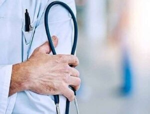 Prof. Taner Demirer: Türkiye’de en az 70 bin doktora gereksinim var, devlet sağlıkçıların yurt dışı göçünü aksine çevirmek zorunda