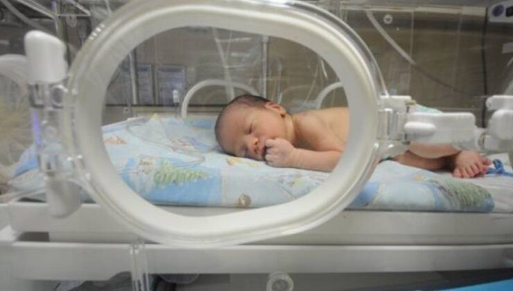 Yenidoğan ağır bakım hemşiresinin sözü kan dondurdu: 6 aylık bebeğe kuvözde tutulması için ilaç verildi, bebek sersemledi