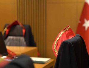 89 hâkim ve 27 savcının derecelerinin yükselmesine ait kararlar Resmi Gazete’de