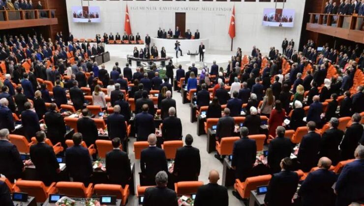 “Etki ajanlığı” düzenlemesi: İktidar nasıl savunuyor, muhalefet neden eleştiriyor?