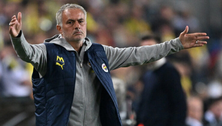 Jose Mourinho: Bugünkü maçta 11 puana ulaşırsak, daha ilerisini düşünebiliriz