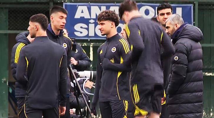 Davet Hakan Balta resmen Fenerbahçe’de: Kadroyla antrenmana çıktı