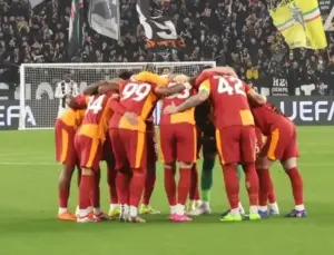 Galatasaray’da dev derbi öncesi sarı kart alarmı!