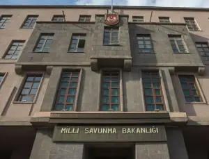 MSB: Kitlesel göç hareketi haberleri gerçeği yansıtmıyor; yasa dışı geçiş ve terör faliyetlerine yönelik her türlü  önlem alındı