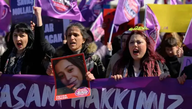 Türkiye’de bayan cinayetleri gölgesinde 8 Mart aktiflikleri