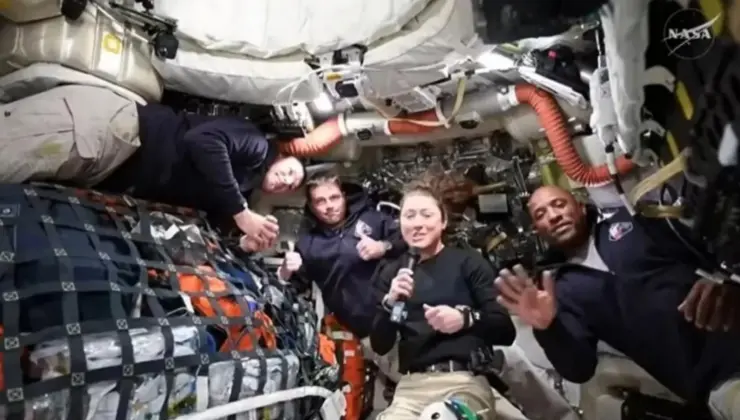 Artemis 2, gayeye ulaştı; Ay’a yapılan beşerli seyahatte en uzak ara rekoru kırıldı