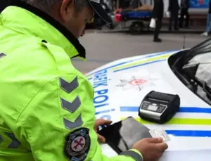 İstanbul’da trafik hengamesinden 3 şoför ve 1 yolcuya 806 bin lira ceza