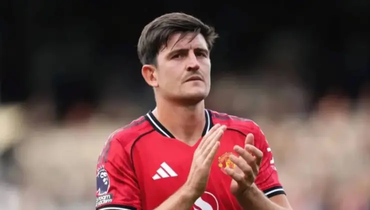 Manchester United, Harry Maguire ile mukavele uzattı
