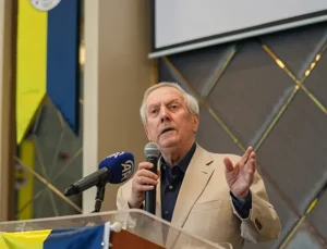 Aziz Yıldırım: Fenerbahçe’nin şampiyon olma mecburiyeti var, olamazsa çok büyük tehlikeler bizi bekliyor