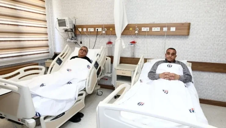 Böbrek yetmezliği yaşayan doktora hastası organını bağışladı!