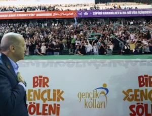 Ertuğrul Özkök: 24 yılda yaratılan “dindar nesil” yüzde kaç ve kaç kişi?