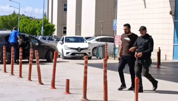 Eski eşinin meskenine akaryakıt dolu şişe atıp yangın çıkaran erkek yakalandı: Bir anlık sonla meskenini yakmak istedim