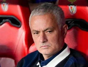 Real Madrid, Mourinho ile görüşmelere başladı