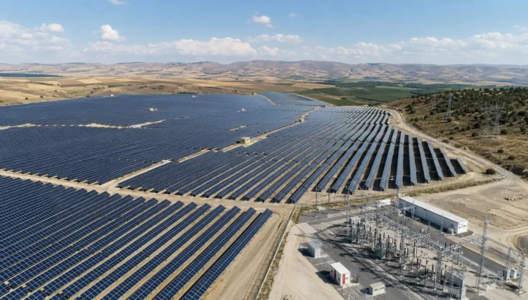 Gün ortasında talep tepeye çıktı, güneş gücü üretimde rekor kırdı