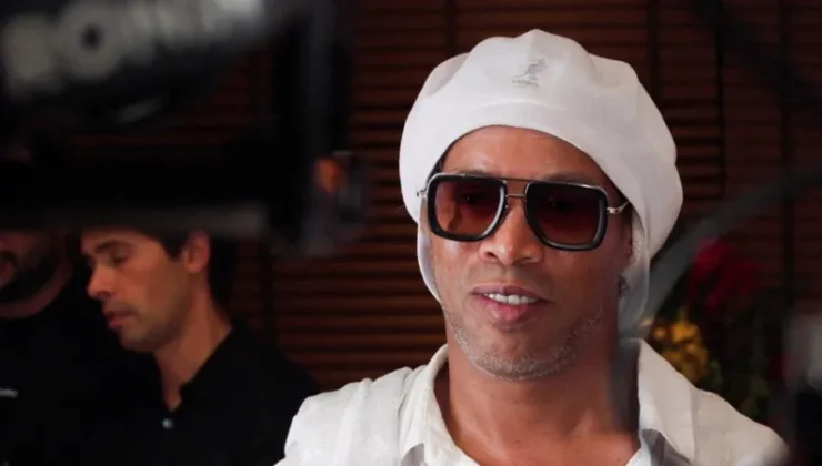 Ronaldinho 46 yaşında alanlara dönüyor