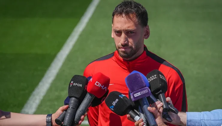 Hakan Çalhanoğlu’dan meslek planlaması: Teknik yönetici olmayacağım, kendimi TFF Başkanı olarak görebiliyorum